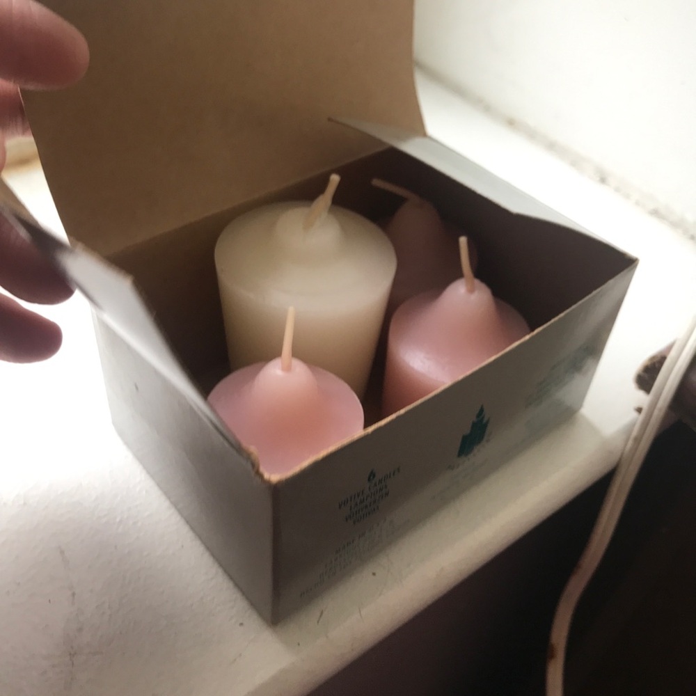 Set of Pink and White Candles 🕯